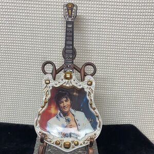 Elvis Presley commemorative plate